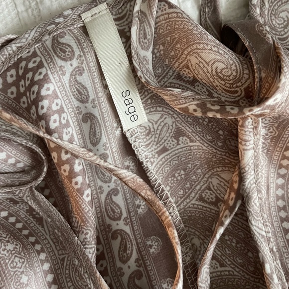 Sage romper caramel nude color silky - Picture 2 of 5